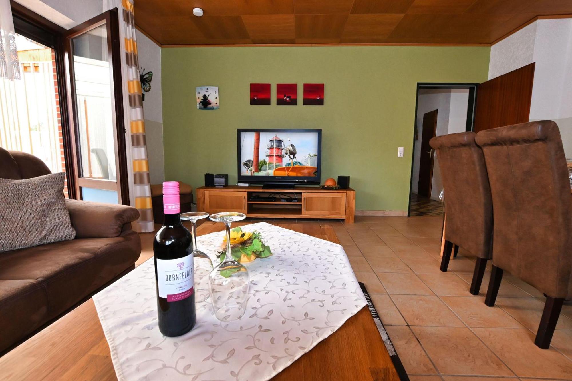 Haus Lily Nr.02 Bis Zu 6 Personen Davon Max. 2 Kinder Büsum Exteriör bild